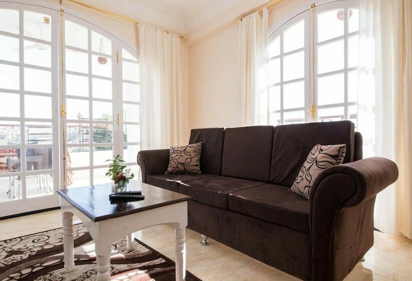 خانه 2 خوابه, Lotus Lis House