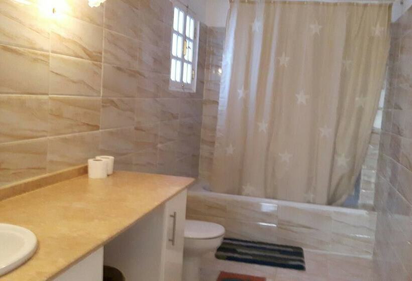 خانه 2 خوابه, Lotus Lis House