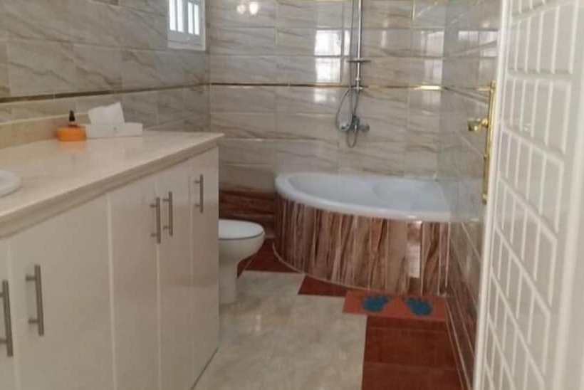 استودیوی لوکس, Lotus Lis House