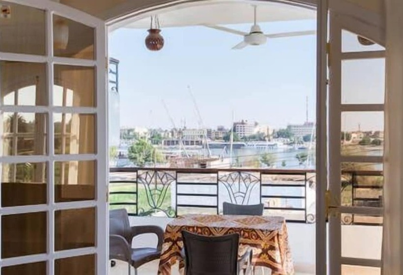 استودیوی لوکس, Lotus Lis House