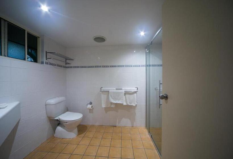 クラシックスタジオ, Sunlit Waters Studio Apartments