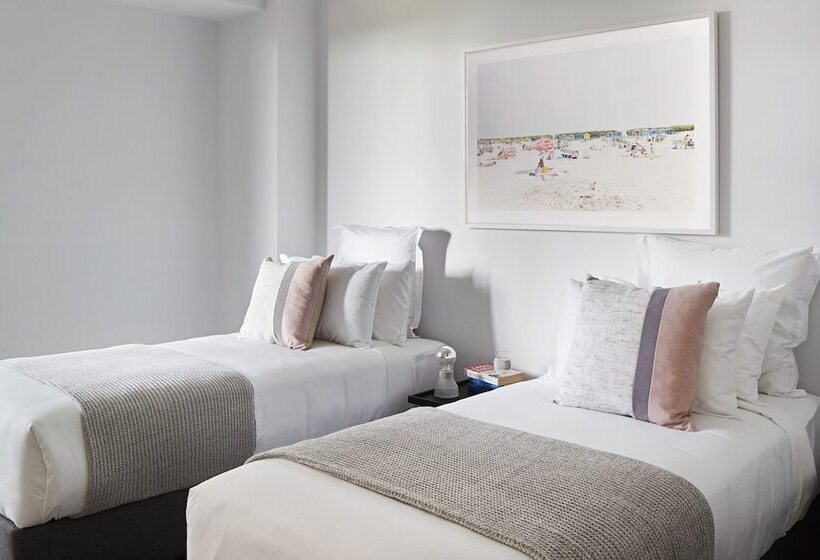 דירת חדר, Tyrian Albert Park Lake