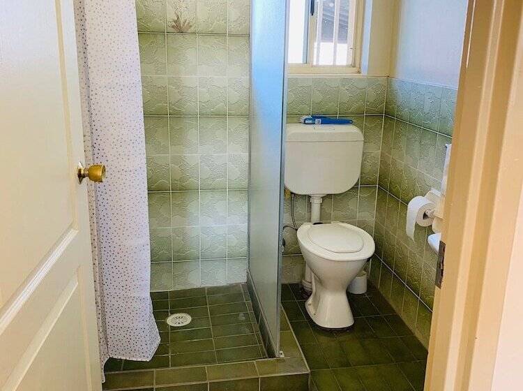 חדר אקונומי, Angel S Rest Motel