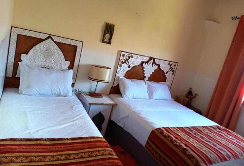 اتاق استاندارد سه نفره, Tizi Maison D Hôtes