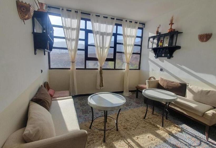 اتاق استاندارد سه نفره, Tizi Maison D Hôtes