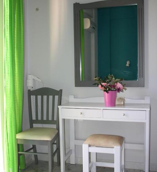 스탠다드 룸, Nereides