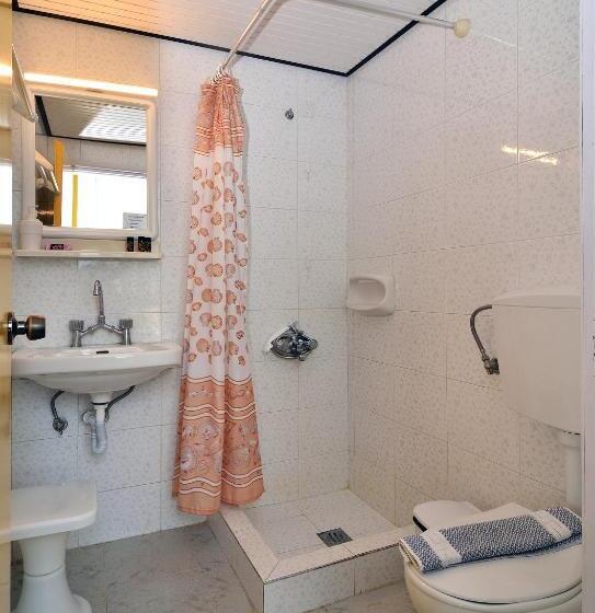 스탠다드 트리플 룸, Nereides