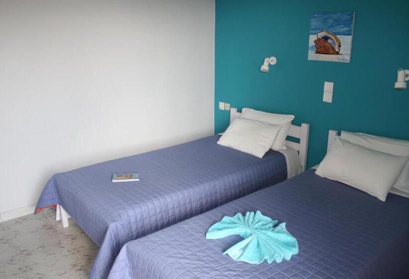 이코노미 룸, Nereides