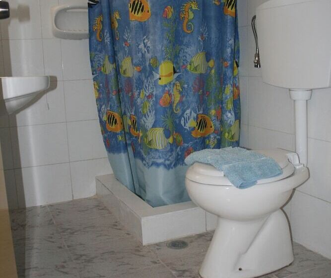 스탠다드 트리플 룸, Nereides