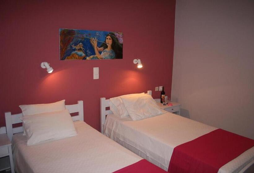 이코노미 룸, Nereides