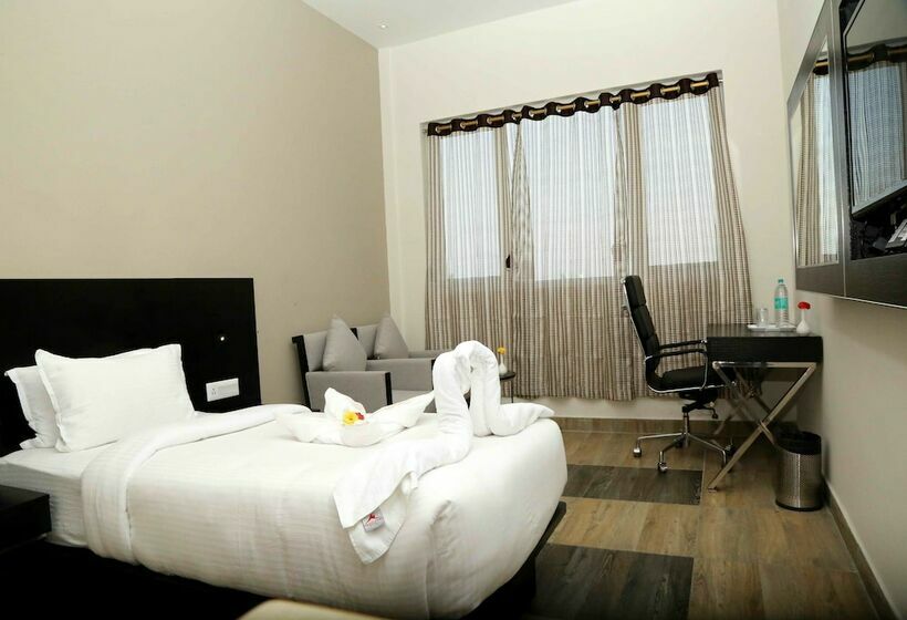 Номер Deluxe, Queens Inn