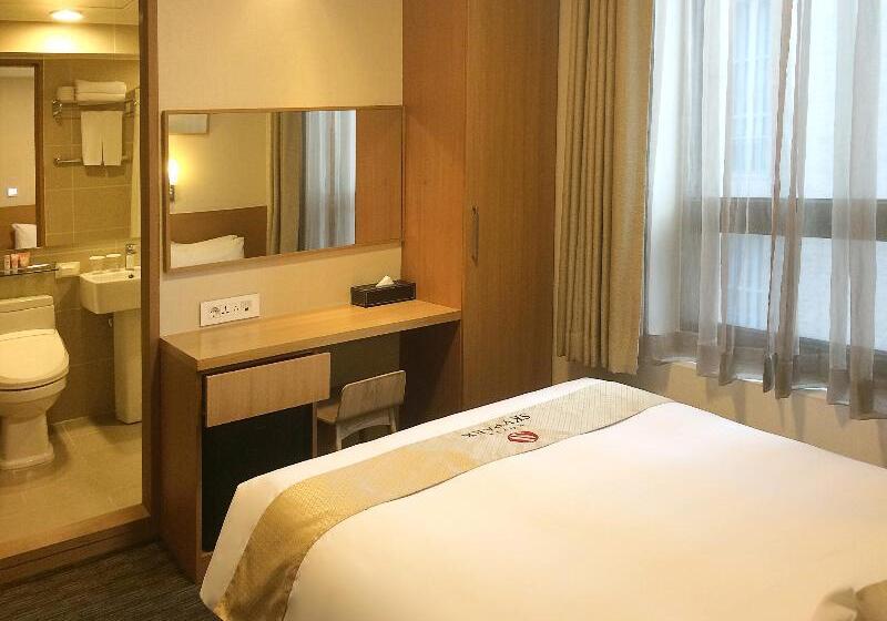 Egyágyas Standard Szoba Megosztott Fürdővel, Pension Roku