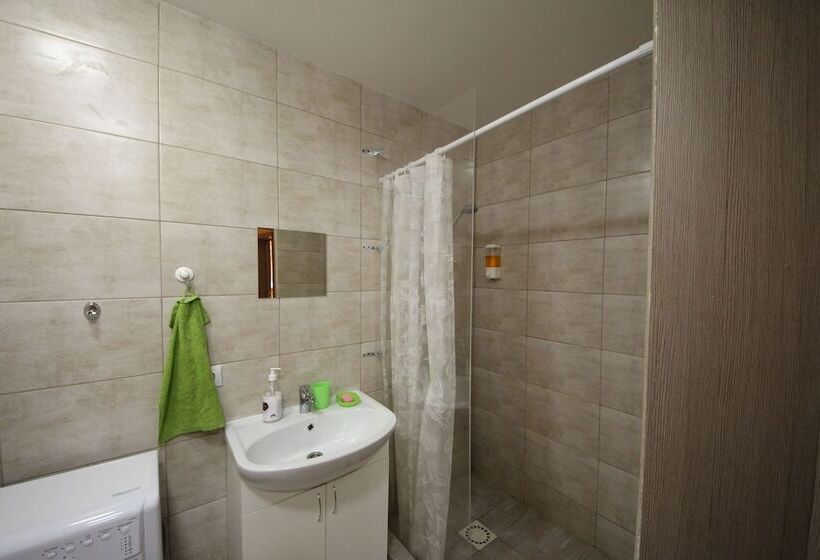 سرير فى غرفة مشتركه, Vse Putem Pushkinskaya Hostel