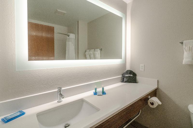 Номер Deluxe Кровать Кинг, Americinn By Wyndham Dickinson