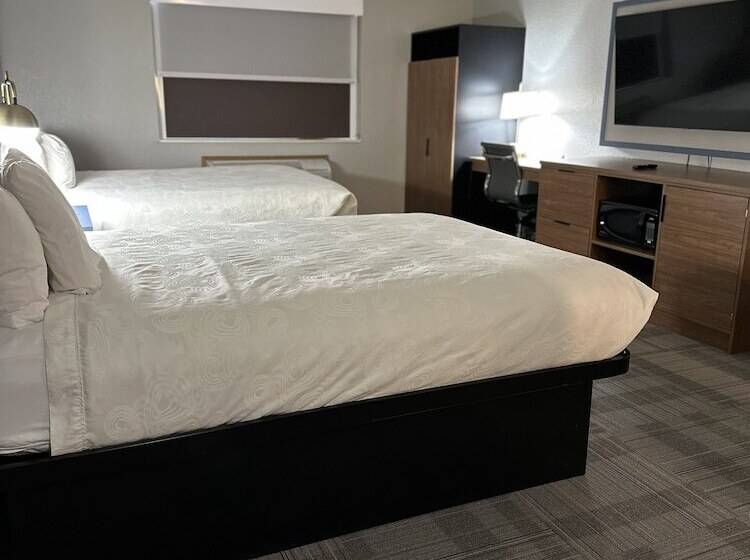 إستوديو ديلوكس, Americinn By Wyndham Monroe