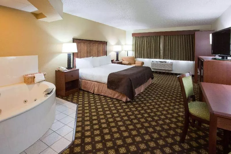 キングサイズベッドのスイートルーム, Americinn By Wyndham Two Harbors Near Lake Superior