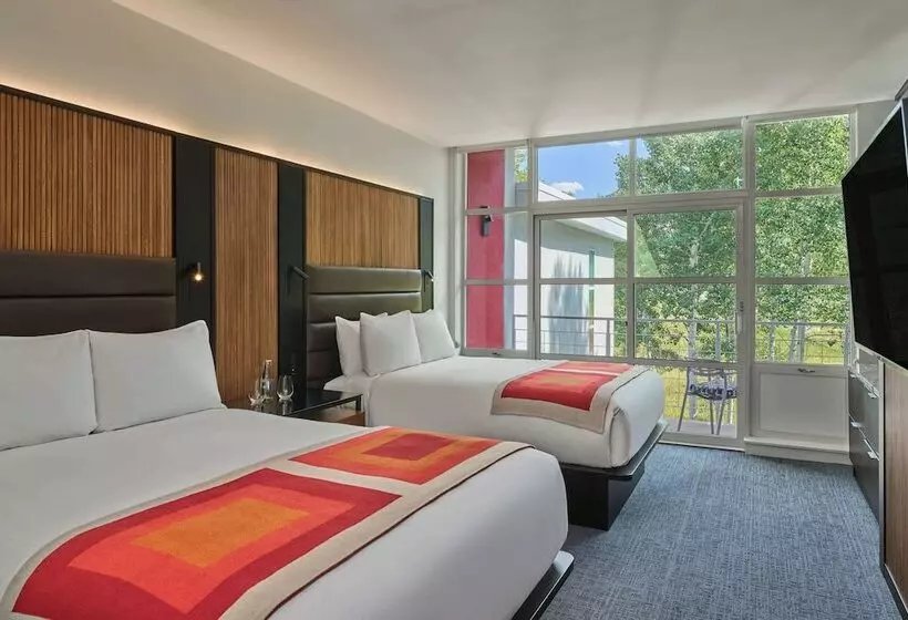 Suite Queen Bed, Aspen Meadows Resort