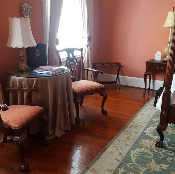 デラックスルーム, Barksdale House Inn