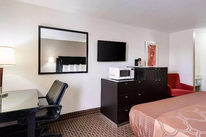キングサイズベッドのスタンダードルーム, Econo Lodge Inn & Suites Williams   Grand Canyon Area