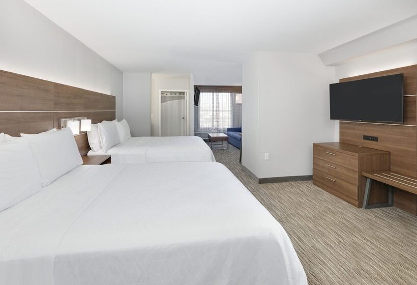 Люкс, Holiday Inn Express & Suites Irving Conv Ctr   Las Colinas, An Ihg