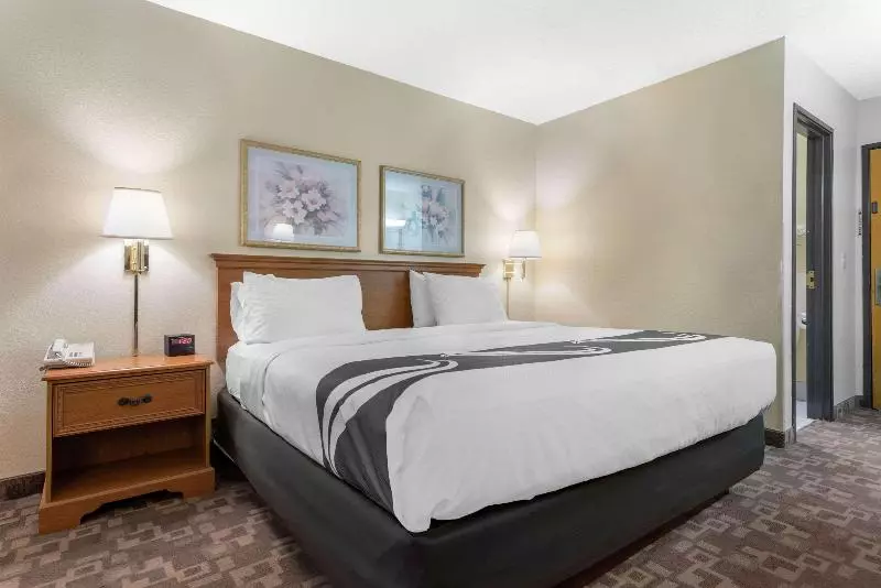 キングサイズベッドのスイートルーム, Quality Inn Washington Court House