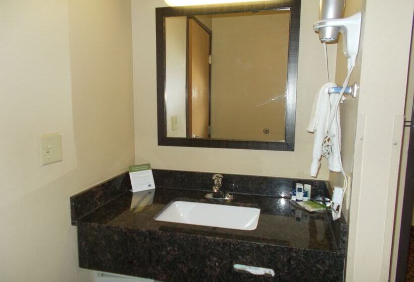 스위트, Americinn By Wyndham Aberdeen  Event Center