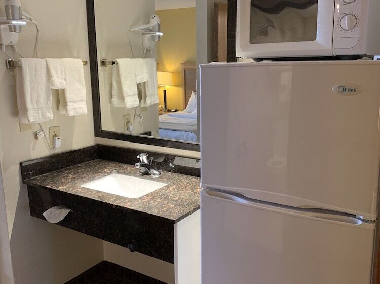 디럭스 스위트, Americinn By Wyndham Aberdeen  Event Center