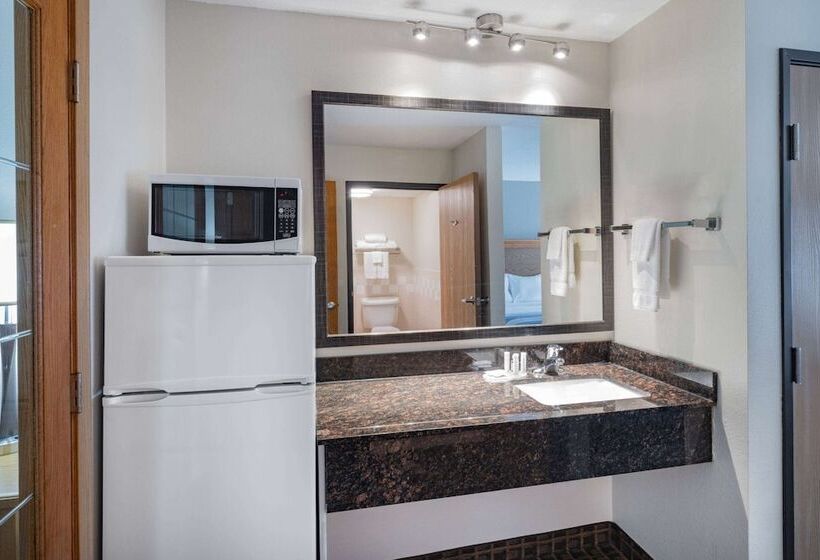 디럭스 스위트, Americinn By Wyndham Aberdeen  Event Center