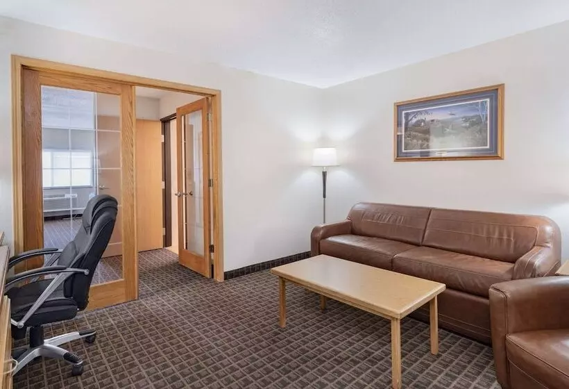 デラックススイート, Americinn By Wyndham Aberdeen  Event Center