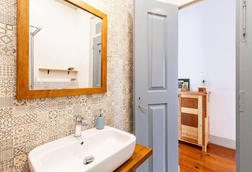 غرفة قياسية, Casa Do Cabeço