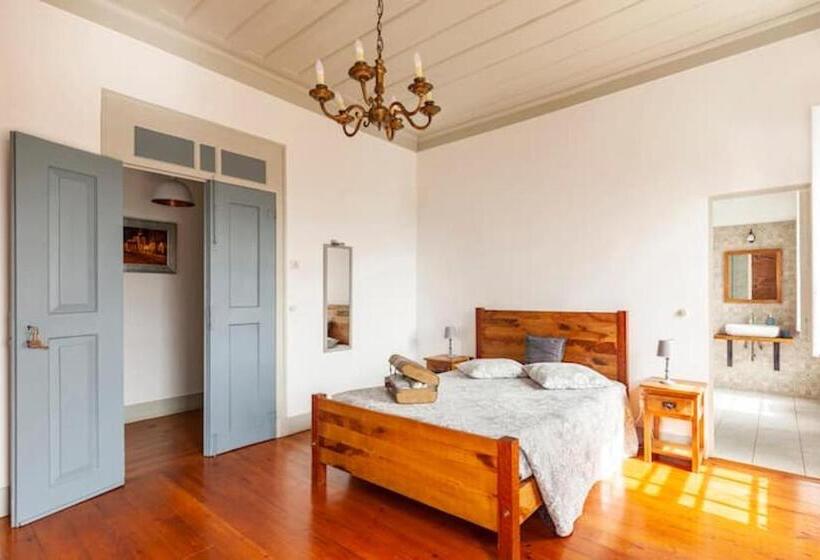 غرفة قياسية, Casa Do Cabeço