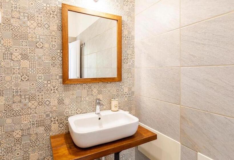 غرفة قياسية, Casa Do Cabeço