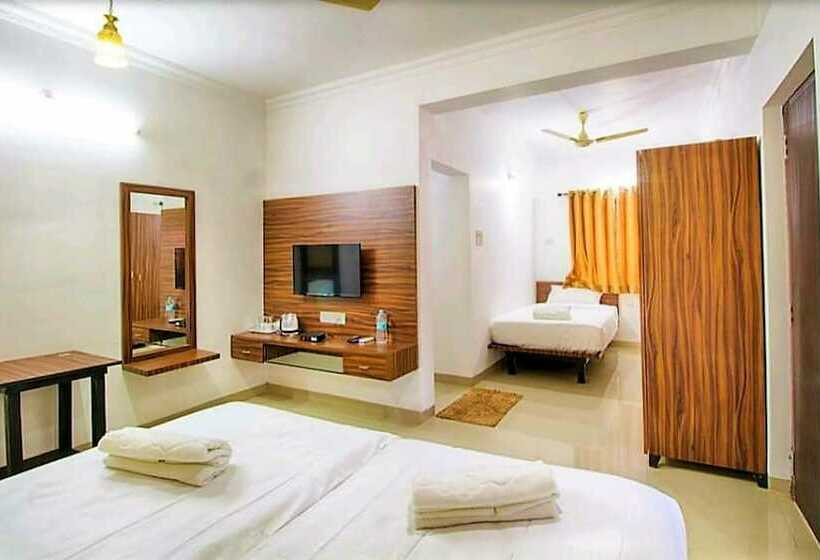 غرفة قياسية ثلاثية, Iora Baga Beach