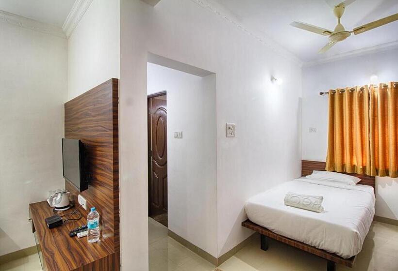 غرفة قياسية ثلاثية, Iora Baga Beach