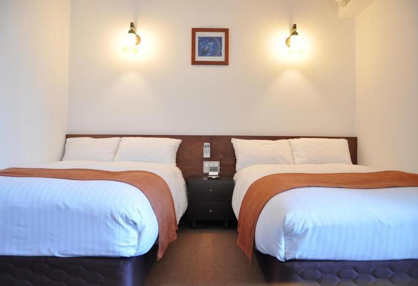 Номер Стандарт, Noah