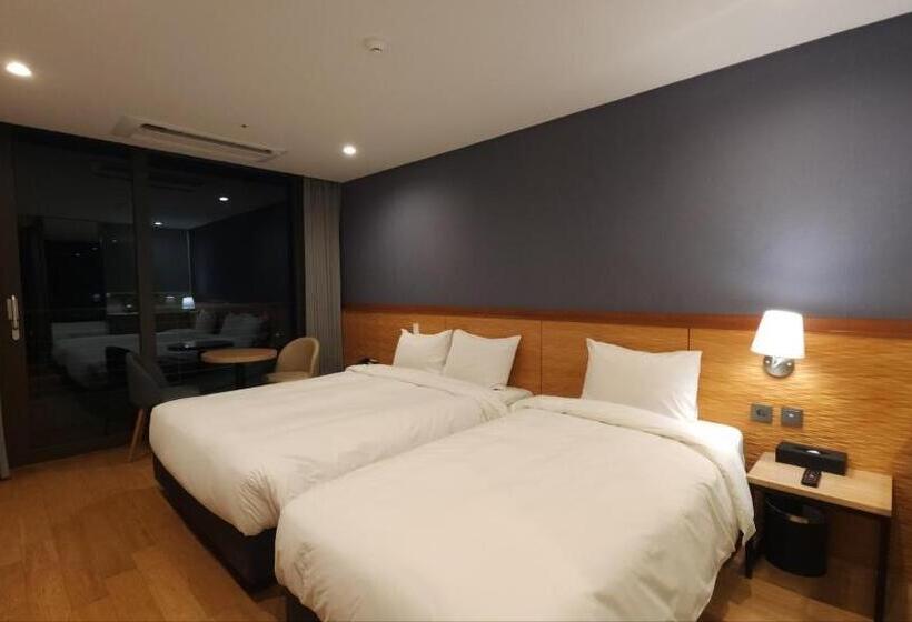 غرفة ديلوكس عائلية, Sl Hotel Gangneung