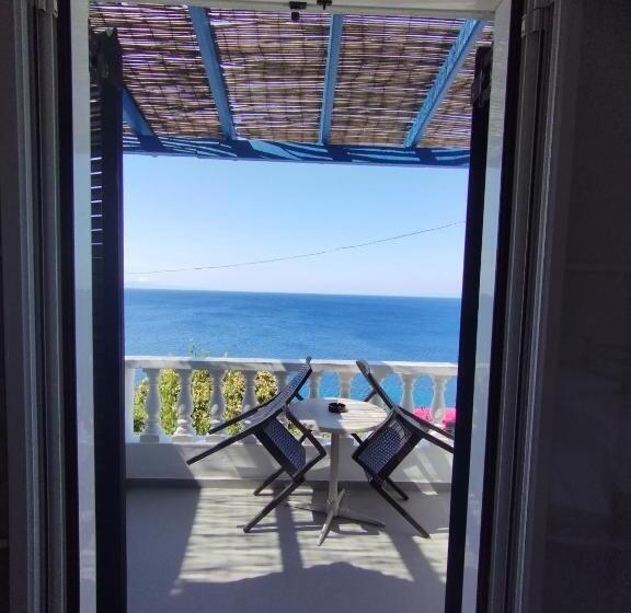 Escritório Estandar Vista Mar, Marisini Sea View