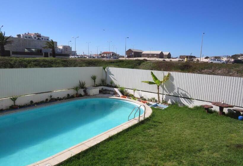اتاق استاندارد با سرویس بهداشتی مشترک, Vagueira Guest House