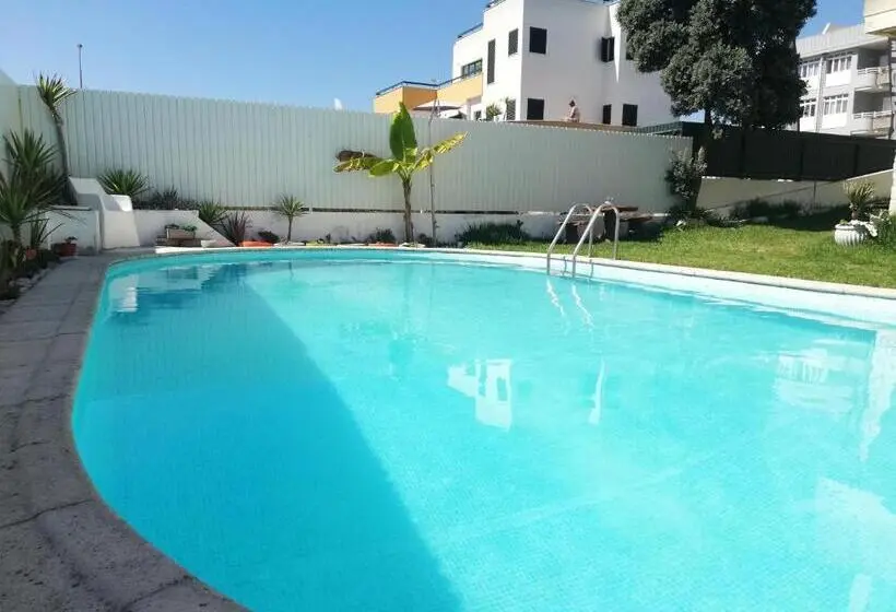 バス共有のスタンダードルーム, Vagueira Guest House
