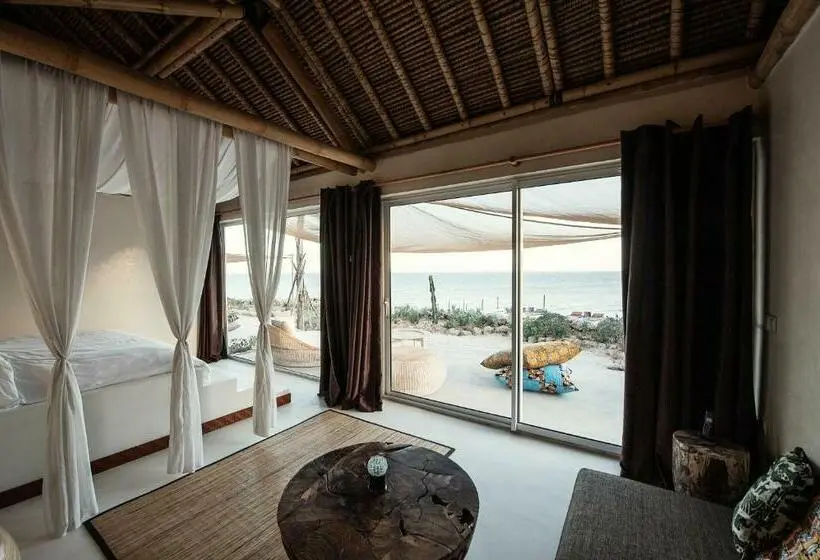 オーシャンビュージュニアスイート, La Crique Nature & Spa