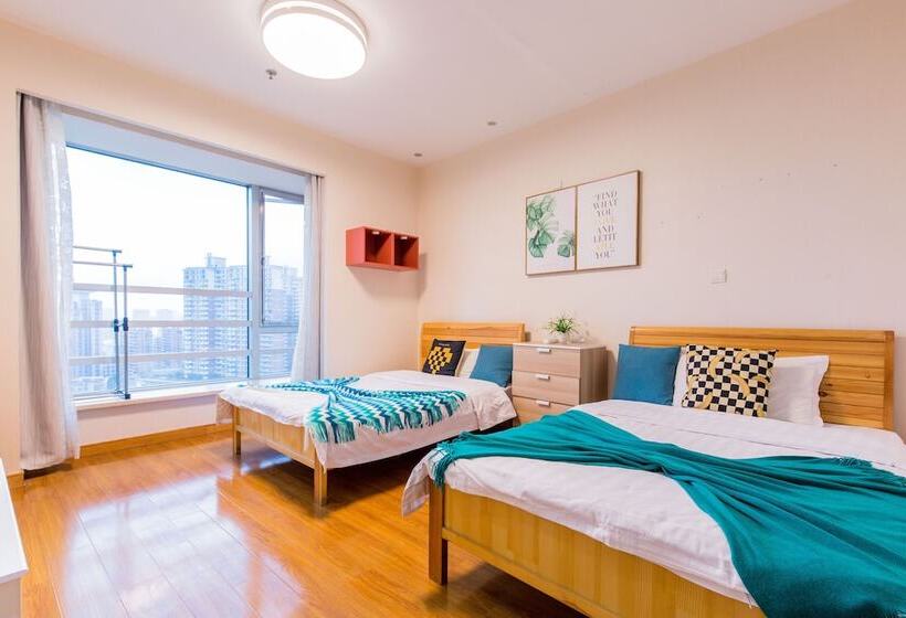 Quarto Estandar, New Space New