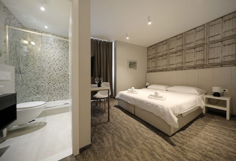 高级大房间, Downtown Boutique Hostel