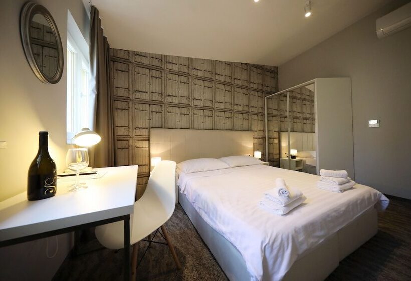 اتاق سوپریور, Downtown Boutique Hostel