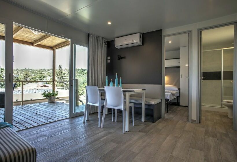 منزل غرفتين نوم, Camp Rehut   Campsite