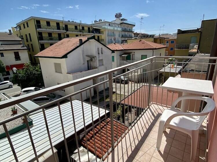 Standardeinzelzimmer, Rosa Caorle