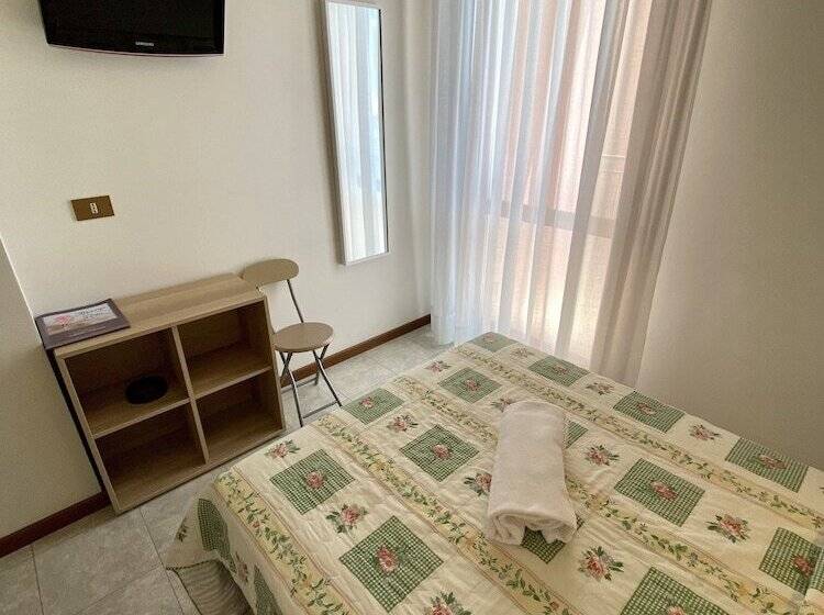 Standardeinzelzimmer, Rosa Caorle