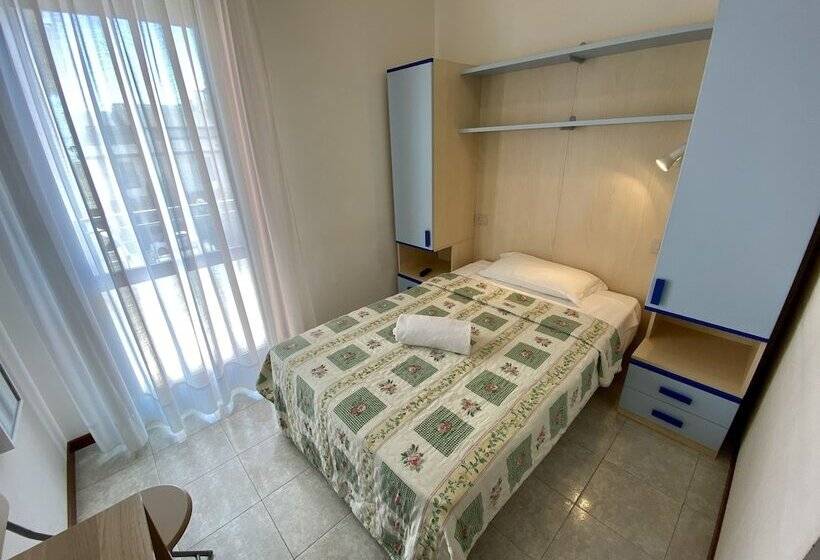 Standardeinzelzimmer, Rosa Caorle