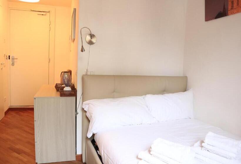 Quarto Basic, Le Tre Lune Suites