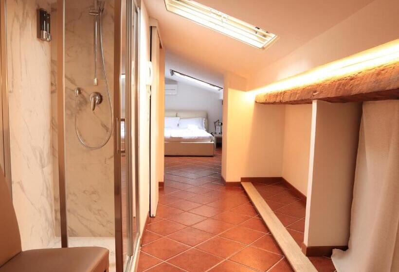 Quarto Ático, Le Tre Lune Suites