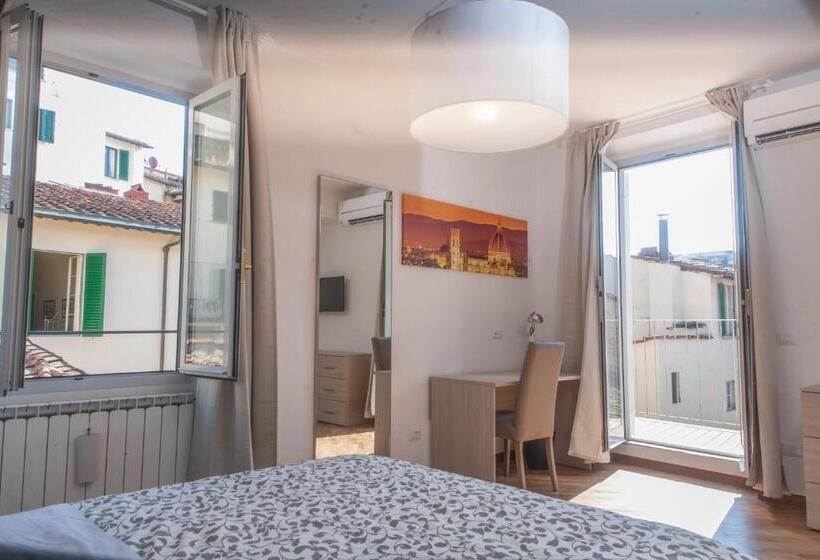 Quarto standart com varanda, Le Tre Lune Suites